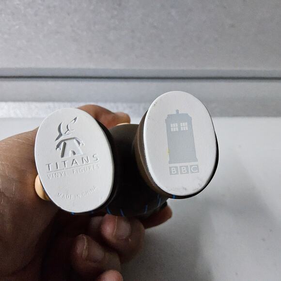 10th DOCTOR DOCTOR WHO Titans Vinyl Figure Toy 2014 4" Tall David Tennant - Picture 6 of 9